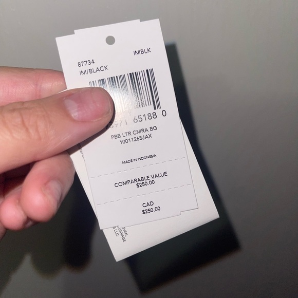 Coach Camera Bag - Picture 7 of 7